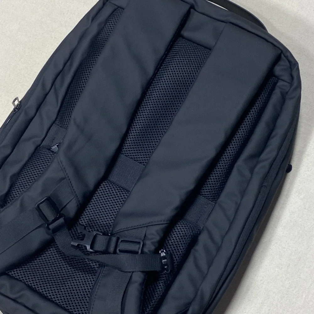Fenruien Leisure Light Business Black Laptop Backpack Travel Bag